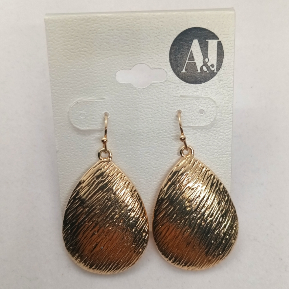 A & I Gold Tone Drop Earrings